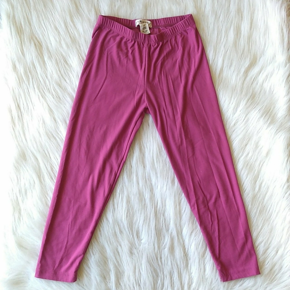 Magenta pink Capri leggings ✨
